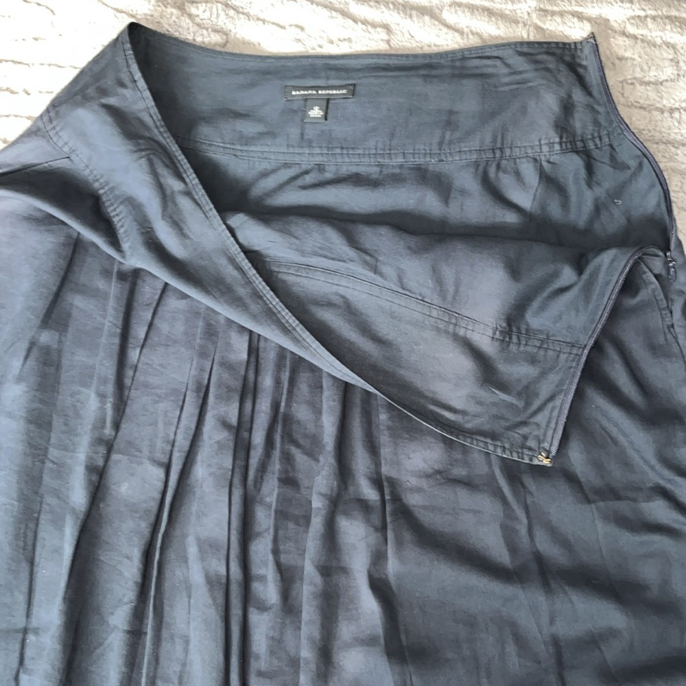 Banana Republic Skirt - Picture 3 of 9